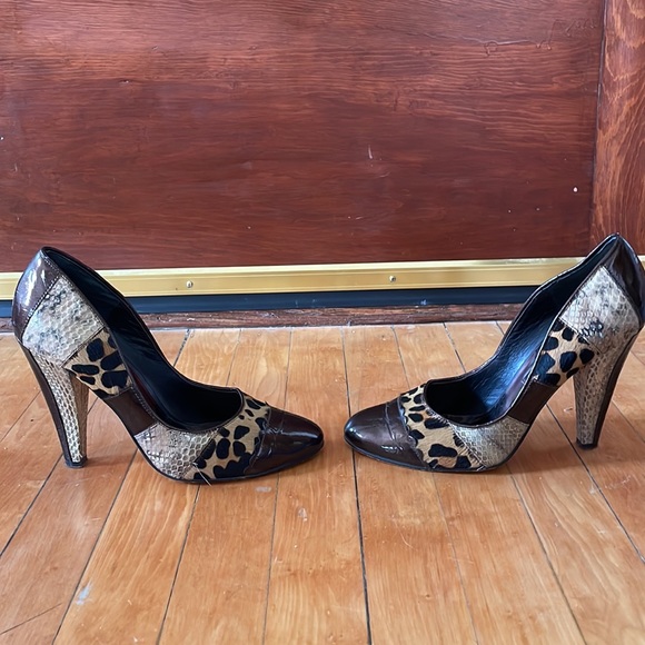 Beverly Feldman Darling patent leather and leopard pumps - Picture 3 of 7